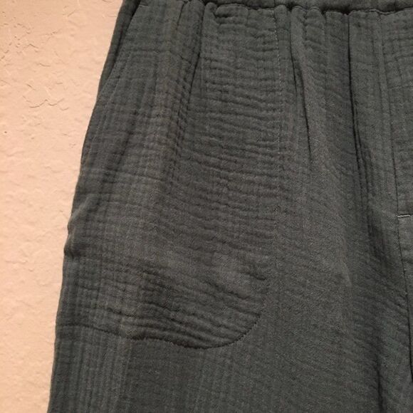 Lisa Rinna Green Pull on pants wide leg cropped XS - Picture 5 of 6